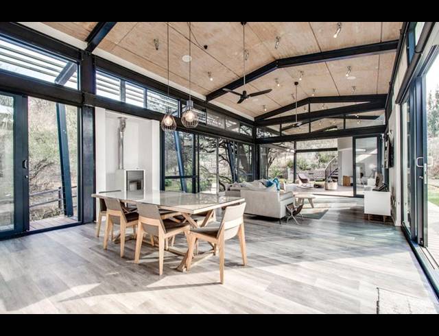 5 BEDROOM PROPERTY TO RENT IN HELDERFONTEIN ESTATE